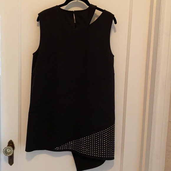 Fabulous piece…tunic with “ready to party” studs - Picture 5 of 11